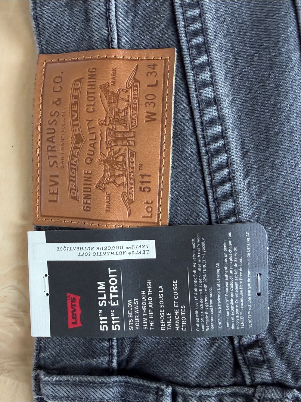 Levi's 511 Slim Men's Jeans in Charcoal Black